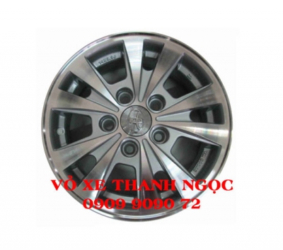 INNOVA 2010_5 X